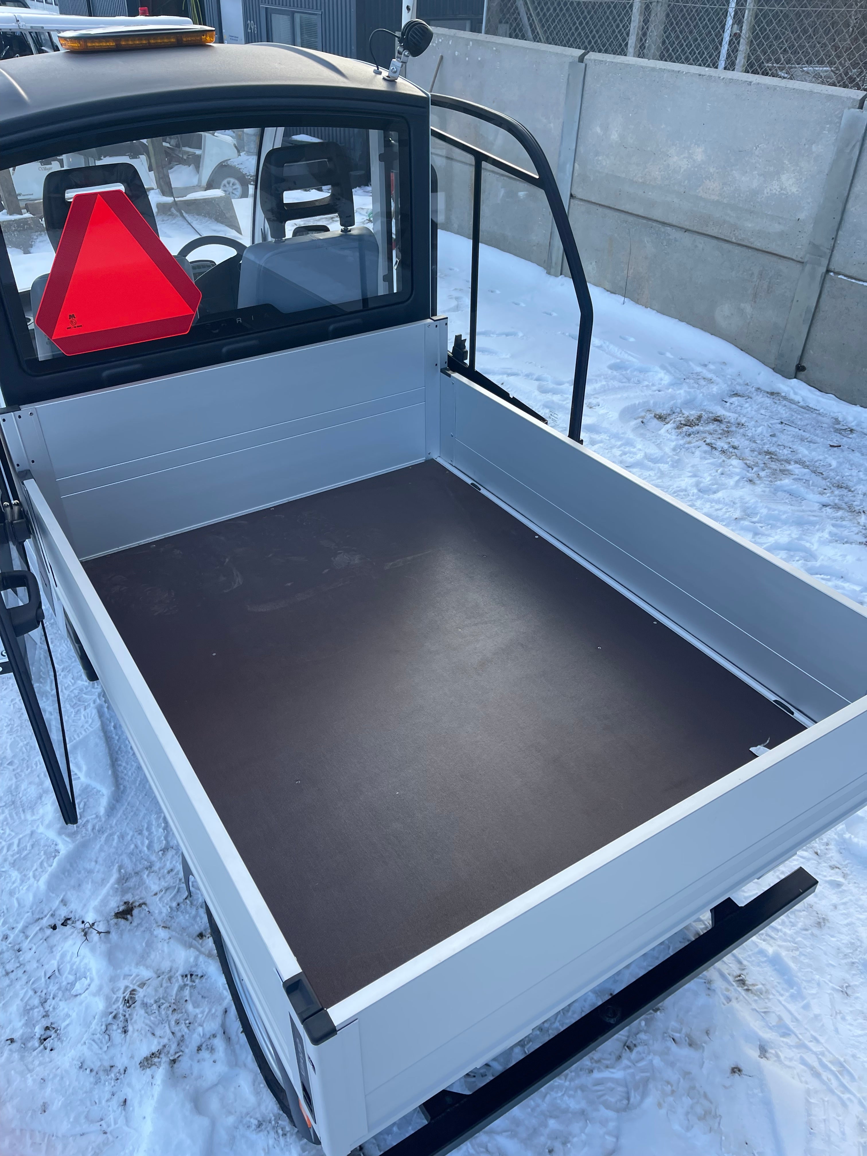 Arbejdsbil Garia - alt i udstyr