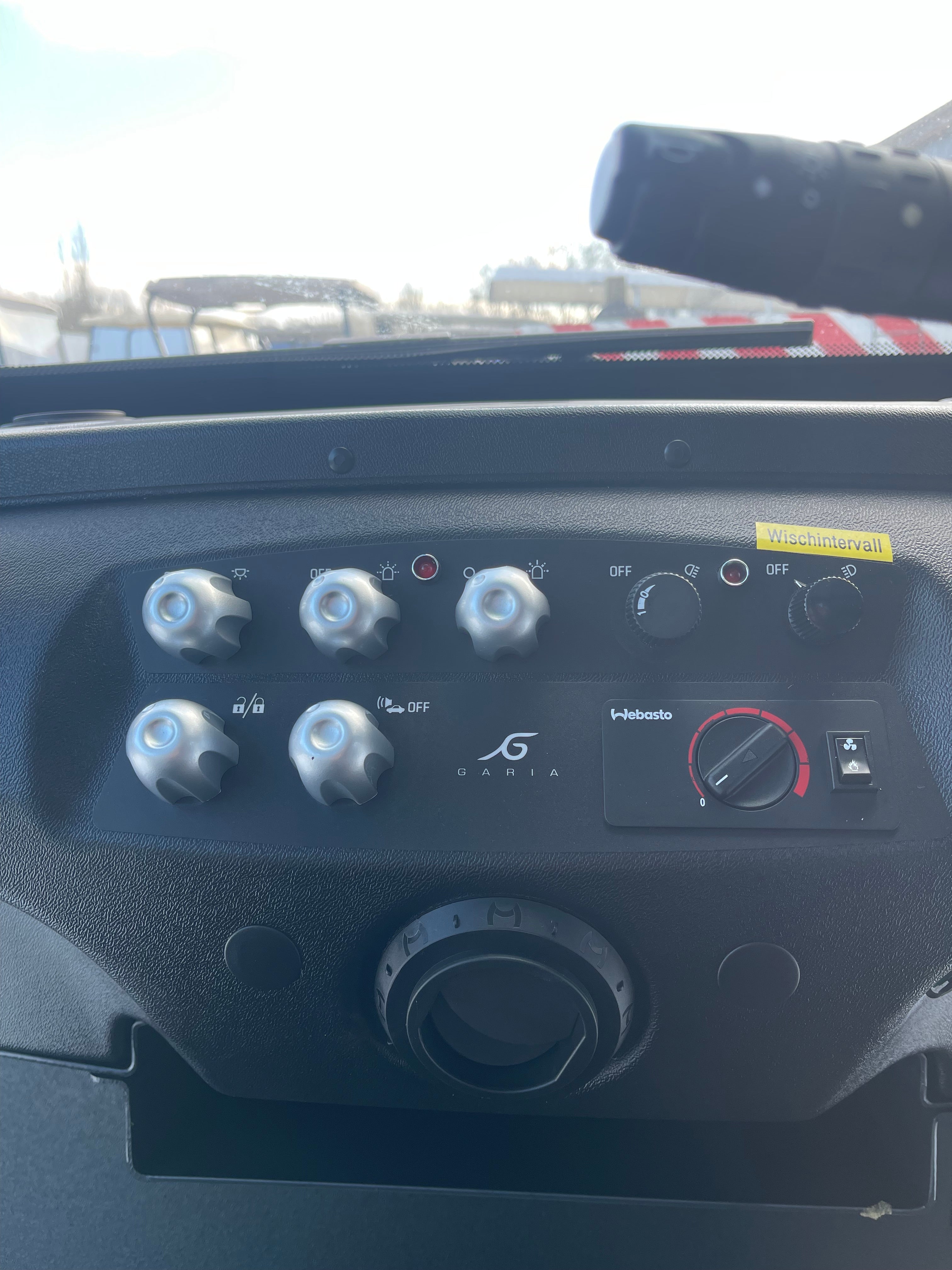 Arbejdsbil Garia - alt i udstyr