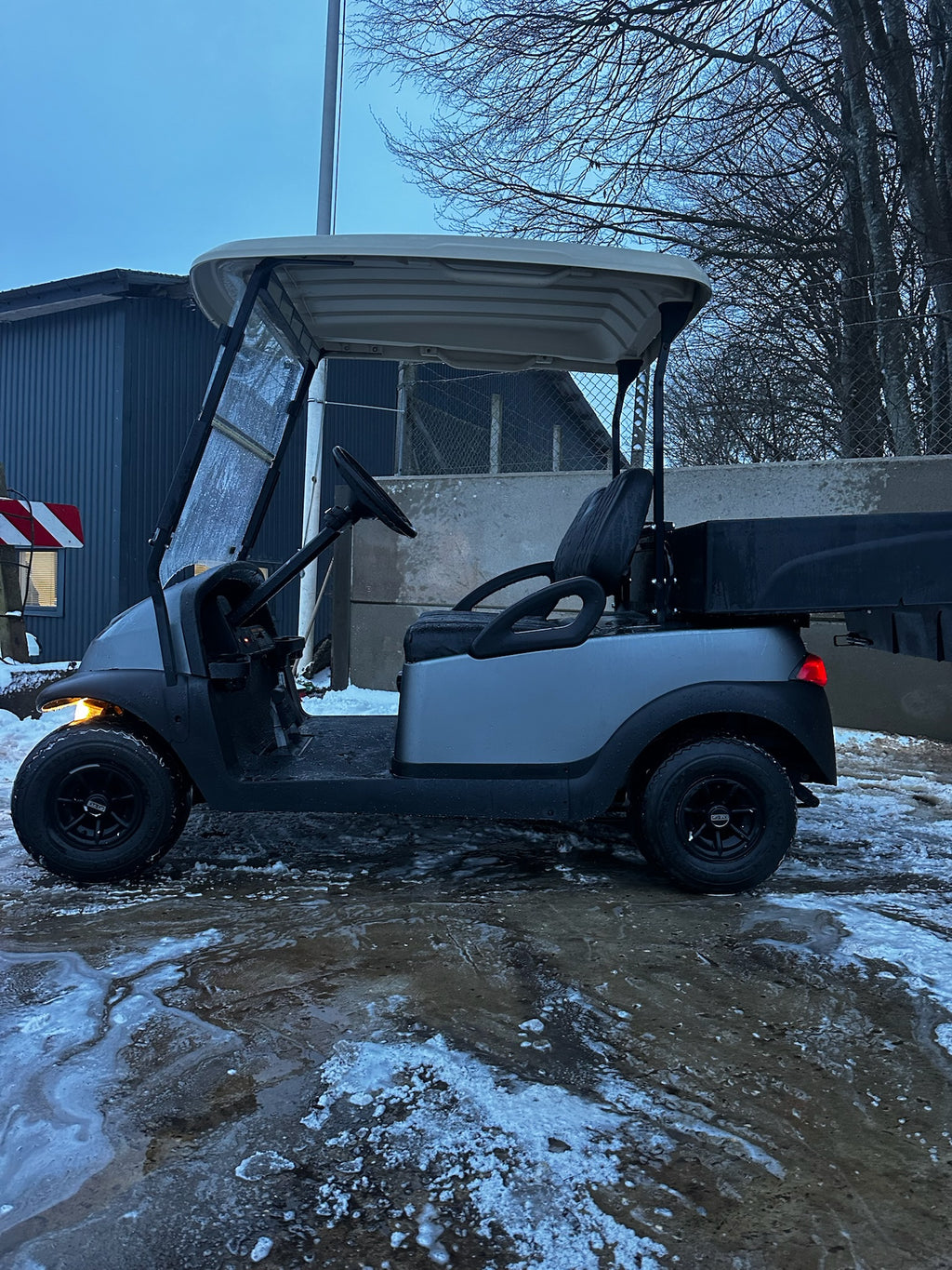 Club Car Precedent med lad