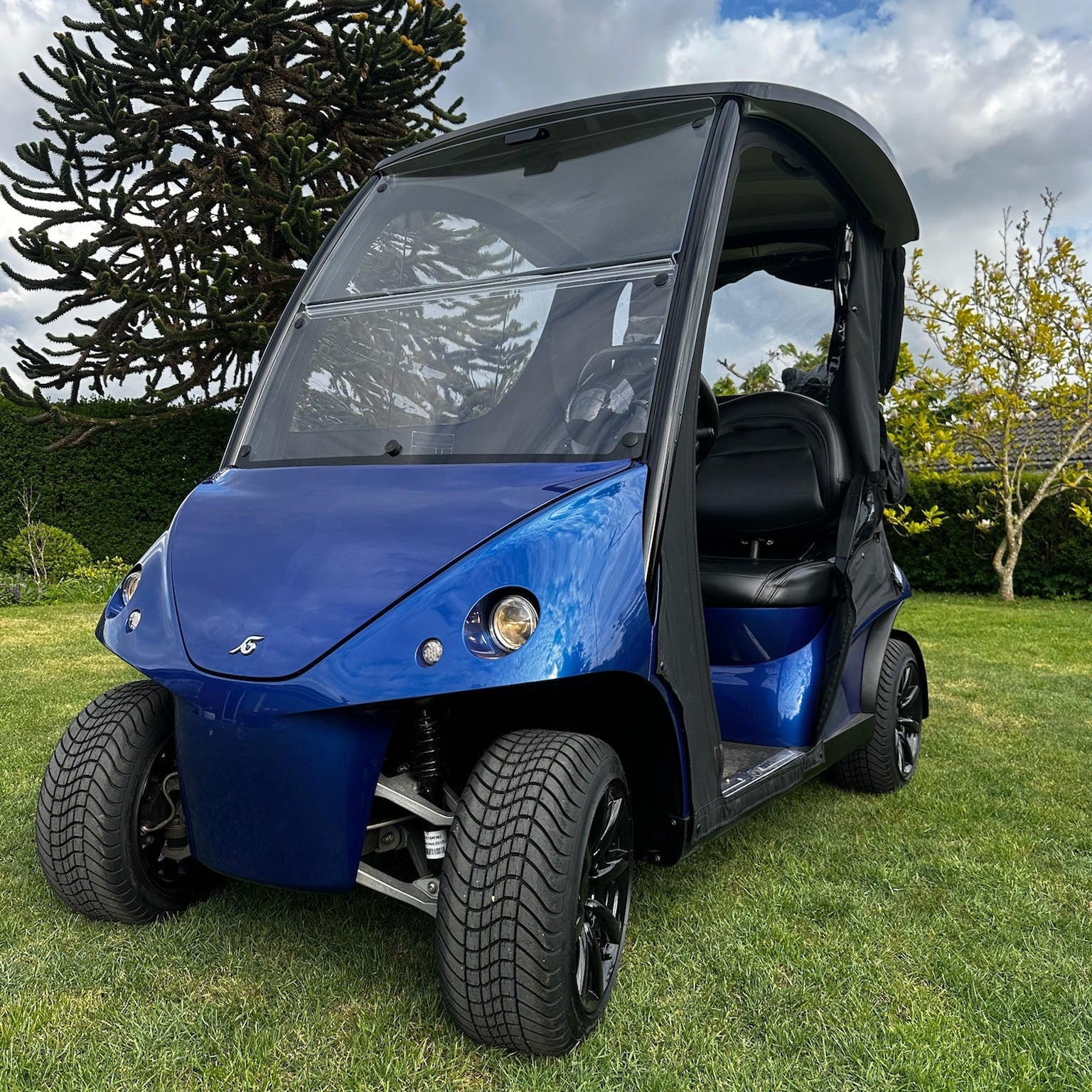 Garia med all-around cover