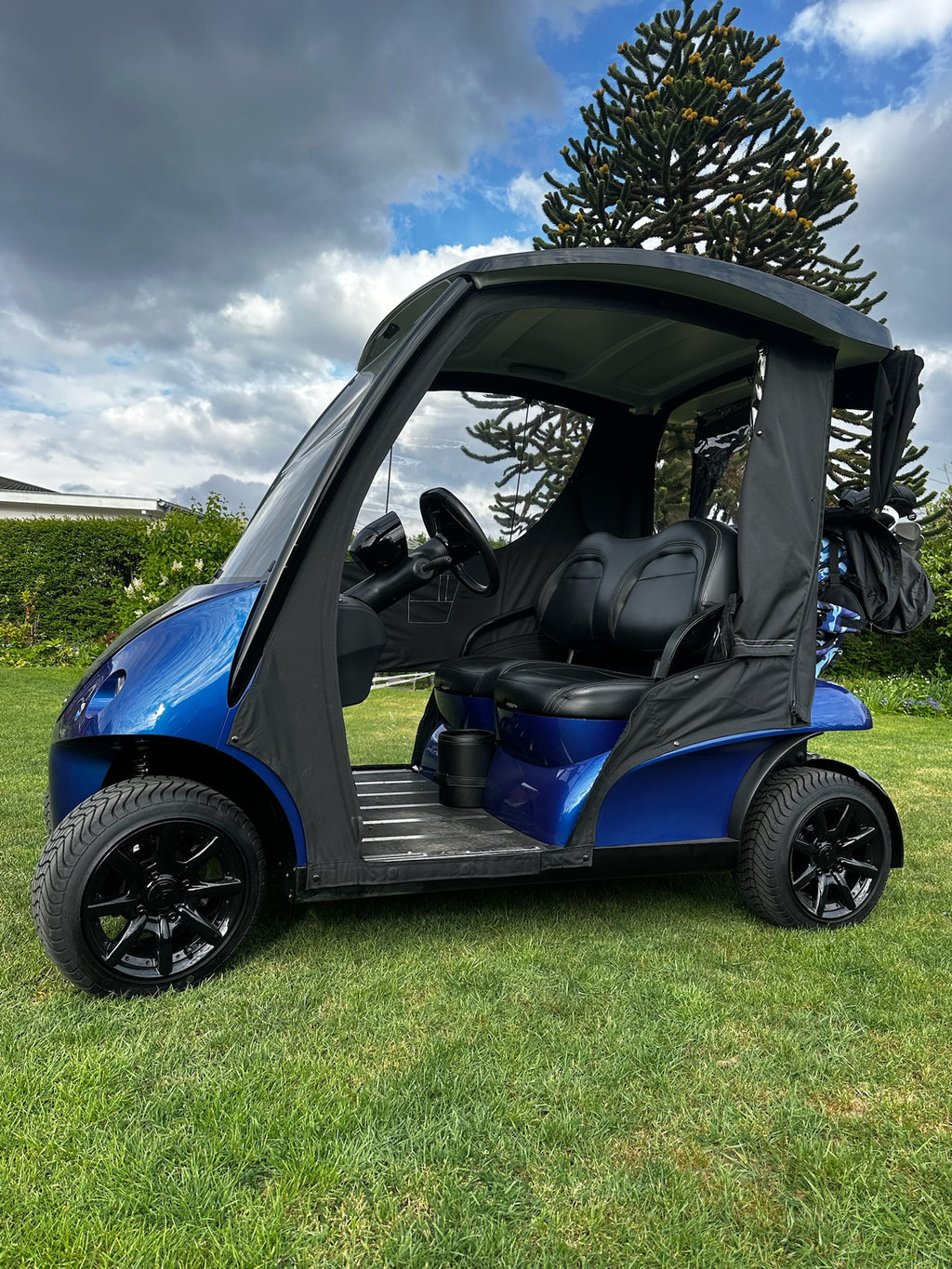 Garia med all-around cover