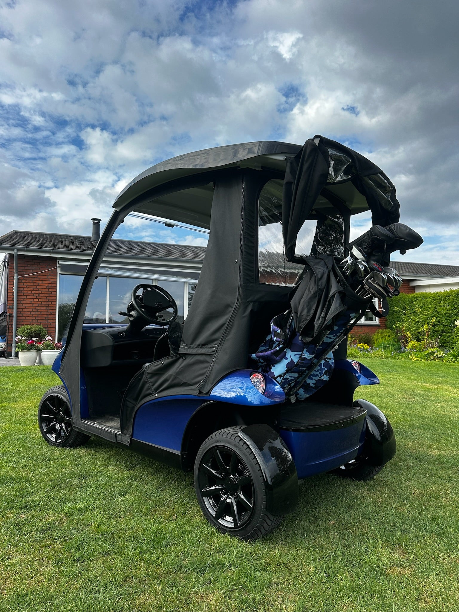 Garia med all-around cover