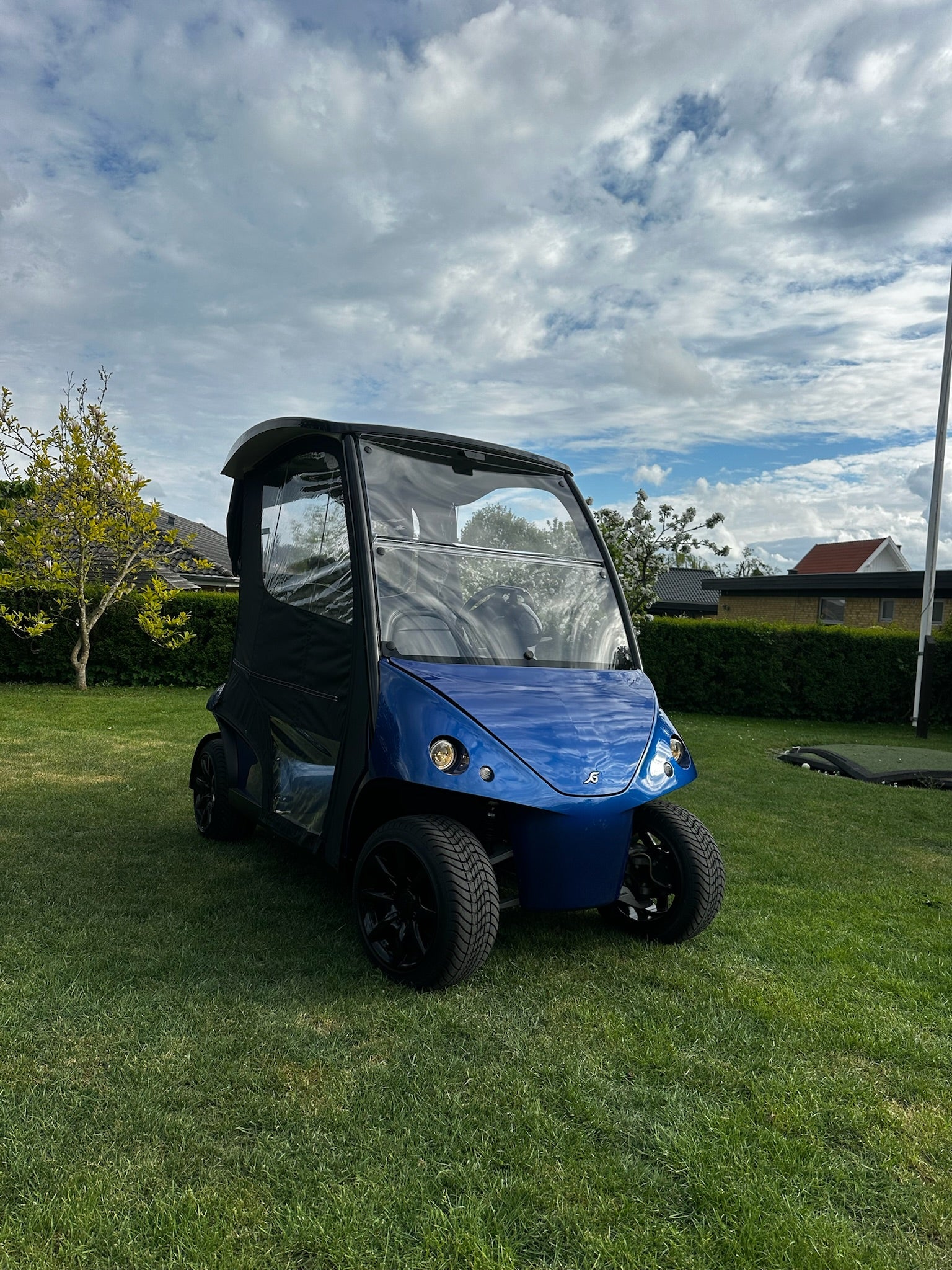 Garia med all-around cover